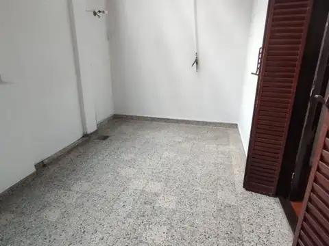 José Cubas 3100