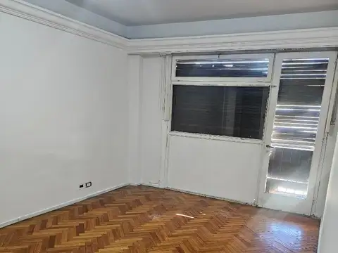 Av Angel Gallardo 1025 , Piso 2