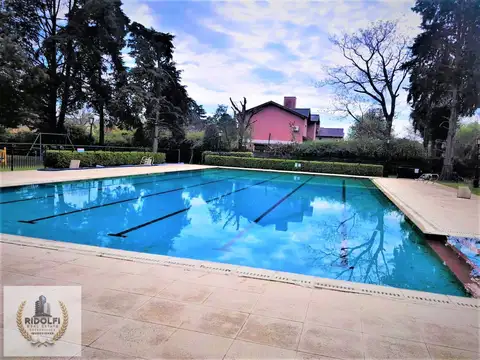 Casa 5 ambientes con 3 baños