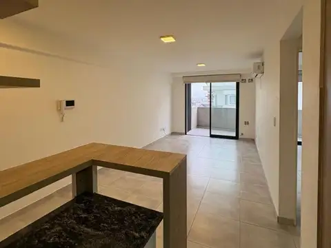 Departamento en Alquiler en Villa Saenz Peña, $ 940.000