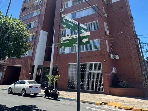 ??Departamento 4 dormitorios Ed.Centauro 7 – Rivadavia 1483