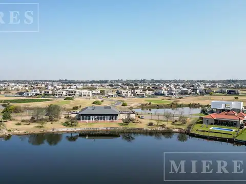 Lote en venta en El canton Barrio Islas 