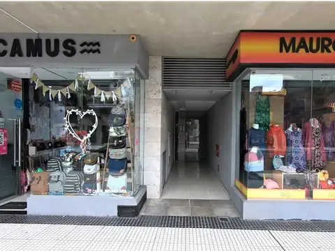 Venta de departamento monoambiente con balcón sobre av. Jonte 45m2 bajas expensas. Tiene Video!