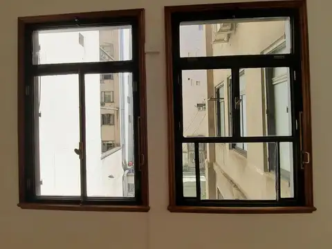 Oficina en Alquiler 97 años