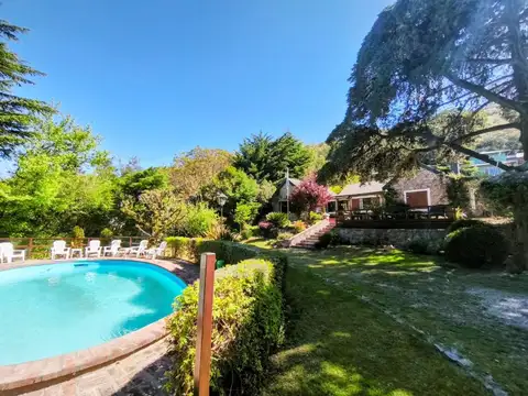 VENTA COMPLEJO DE CABAÑAS CON CASONA LA CUMBRE