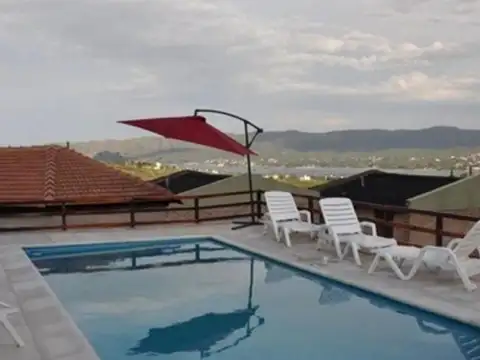 Casa 6 ambientes con 4 baños