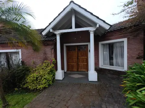 CASA VENTA BARRANCAS DE SAN JOSE 5 AMBIENTES