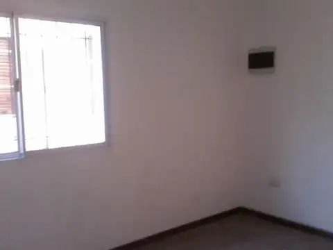 Avenida Bernardo de Irigoyen 1100