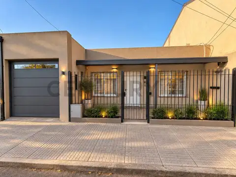 Venta Casa Parque Leloir Ituzaingó 3 ambientes Excelente Ubicación
