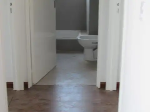 Oficina 3 ambientes con 1 baño