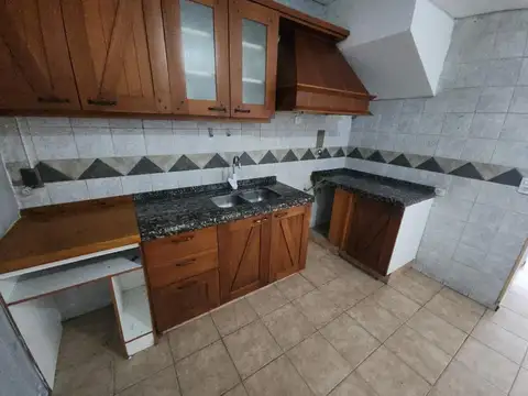 Depto Tipo Casa 3 ambientes con 3 baños
