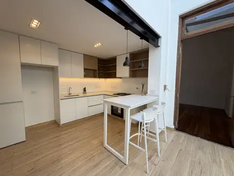 Depto Tipo Casa 4 ambientes con 2 baños