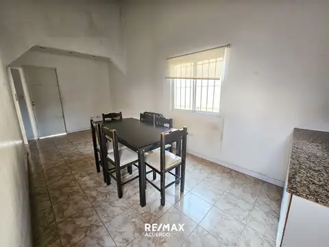 Casa 3 ambientes con 1 baño