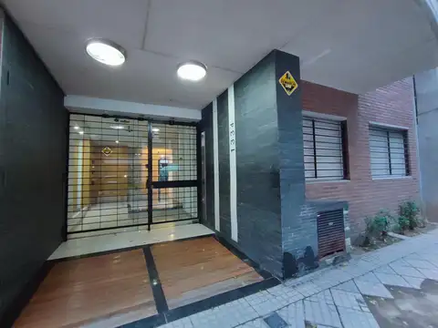 Mitre y 3 de Febrero