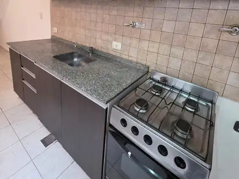 Depto Tipo Casa en Alquiler de 1 dormitorio