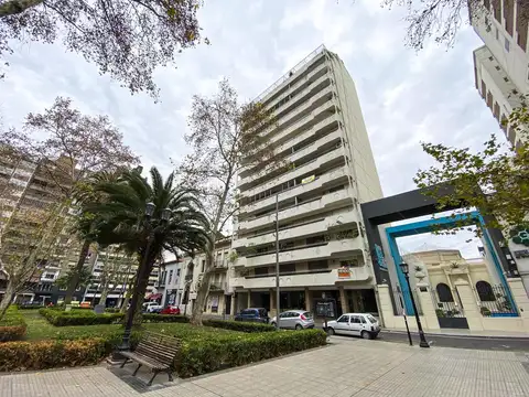 Pje. Alvarez 1564'