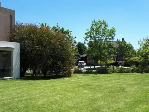 Talar del lago 1