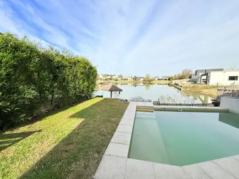Casa 5 AMB en VENTA, Santa Isabel 1.