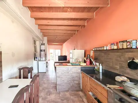 Casa 4 ambientes con 1 baño