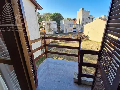 Depto Tipo Casa en Venta 25 años