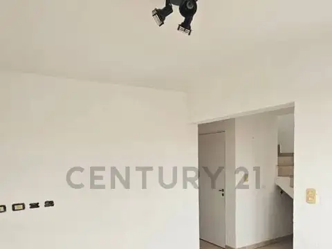 HERMOSO y LUMINOSO DUPLEX EN MAIPU