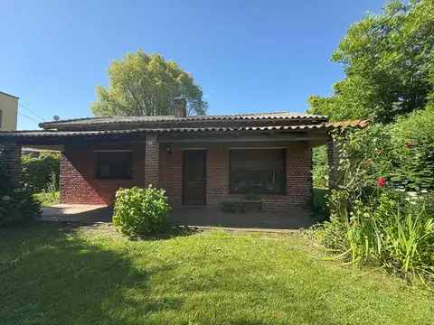 Casa 3 ambientes con 1 baño