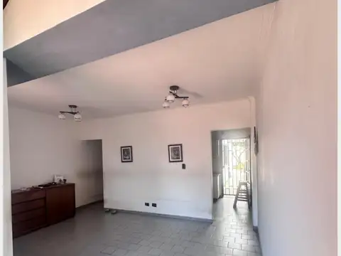 Depto Tipo Casa en Venta en Ramos Mejia, USD 82.000