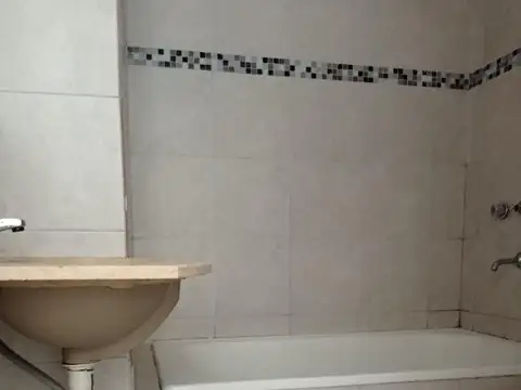 Departamento en Alquiler en Echesortu, $ 400.000