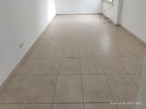 2 ambientes luminoso con balcón y bajas expensas