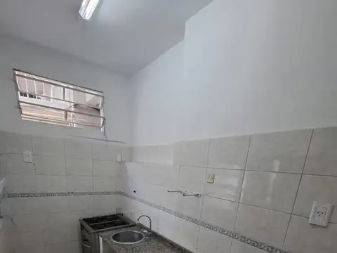 Depto Tipo Casa 2 ambientes con 1 baño