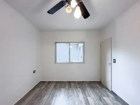Depto Tipo Casa 2 ambientes con 1 baño