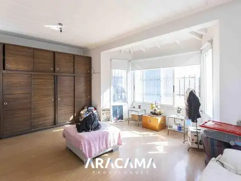 Casa 6 ambientes con 3 baños