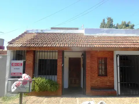 Chalet multifamiliar. Ideal inversor o dos familias