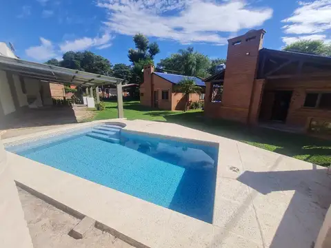 Complejo de Cabañas en Paso De La Patria
