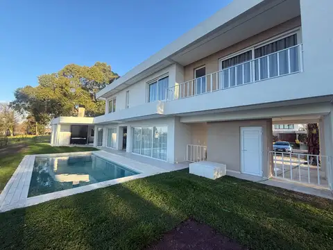 Venta Casa 5 amb en Greenville Polo & Resort, Hudson.