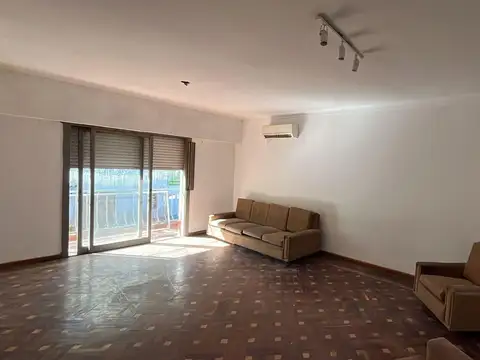 Oficina en Alquiler en Funes, $ 1.300.000