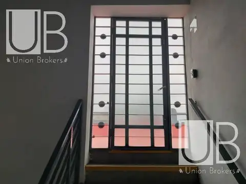 DEPOSITO 2 PLANTAS +  GRAN TERRAZA + BARRACAS