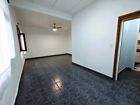 Depto Tipo Casa en Alquiler en Villa Urquiza, $ 650.000