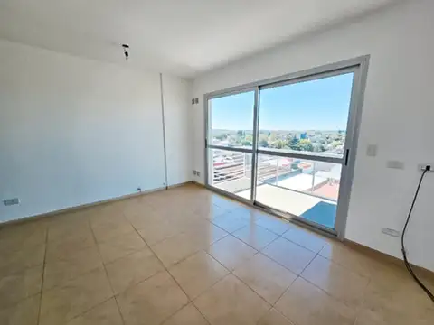 Avenida Hipólito Yrigoyen 100