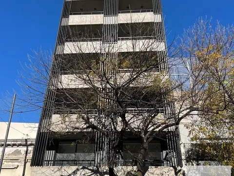Julián Álvarez e/ José A. Cabrera y Avenida Córdoba