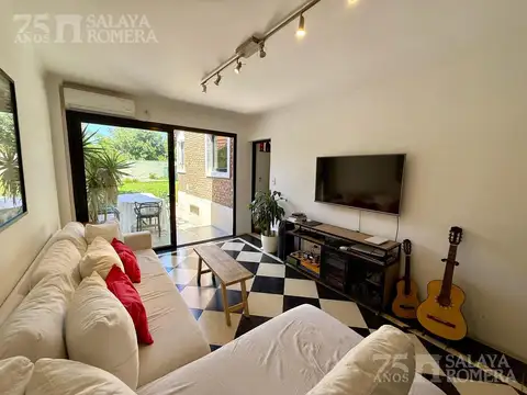 Casa en Venta con 1 cochera