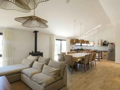 VENTA CASA 3 DORM EN SANTA ROSA DE CALAMUCHITA