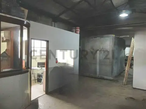 Galpon en Venta 10  mts Frente