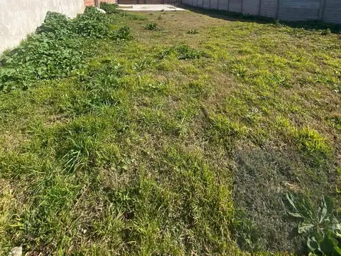 Terreno en Venta en Barrio Felix U.Camet, USD 35.000