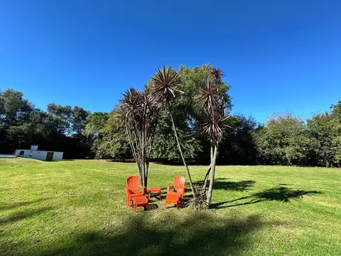 Casa 6 ambientes con 4 baños