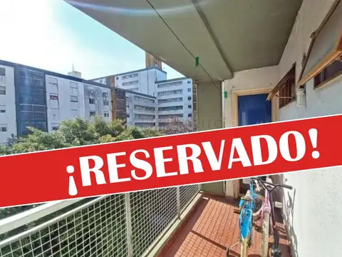 Venta Departamento 4 Ambientes con Balcon en Barrio Copello