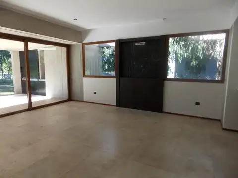 Casa en Alquiler de 3 dormitorios