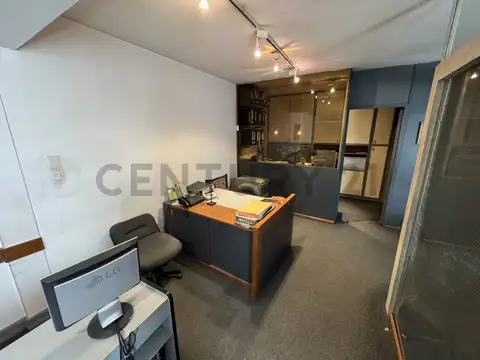 Oficina 3 ambientes con 1 baño