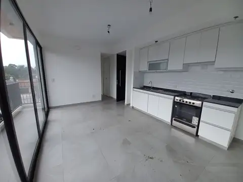 Departamento en Alquiler en Bernal Oeste, $ 530.000