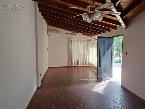 Casa en Alquiler en Villa Hipodromo, $ 790.000